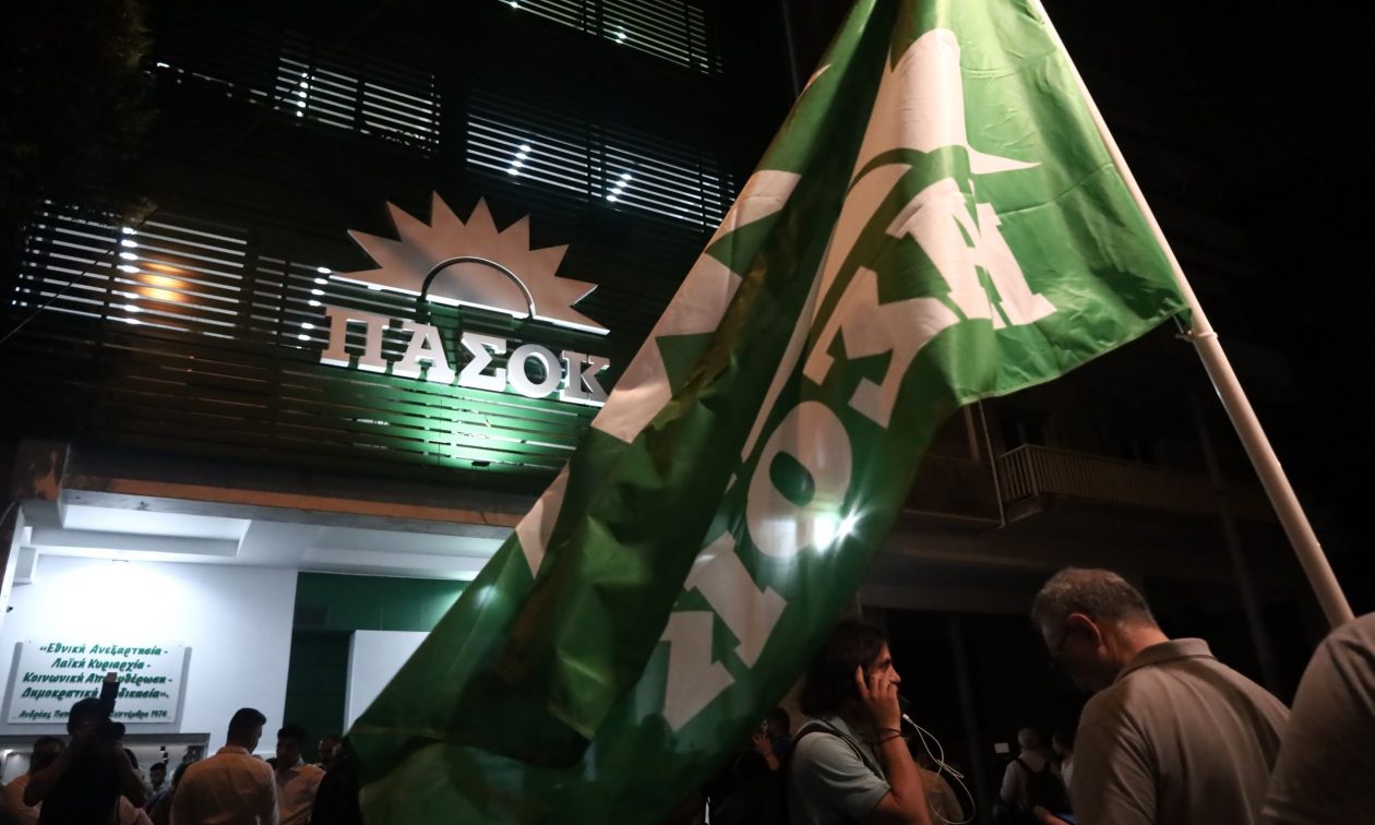 ΠΑΣΟΚ: Διαφωνίες για τον τρόπο απευθείας διαλόγου στο debate – Διαψεύδονται εντάσεις και διαξιφισμοί