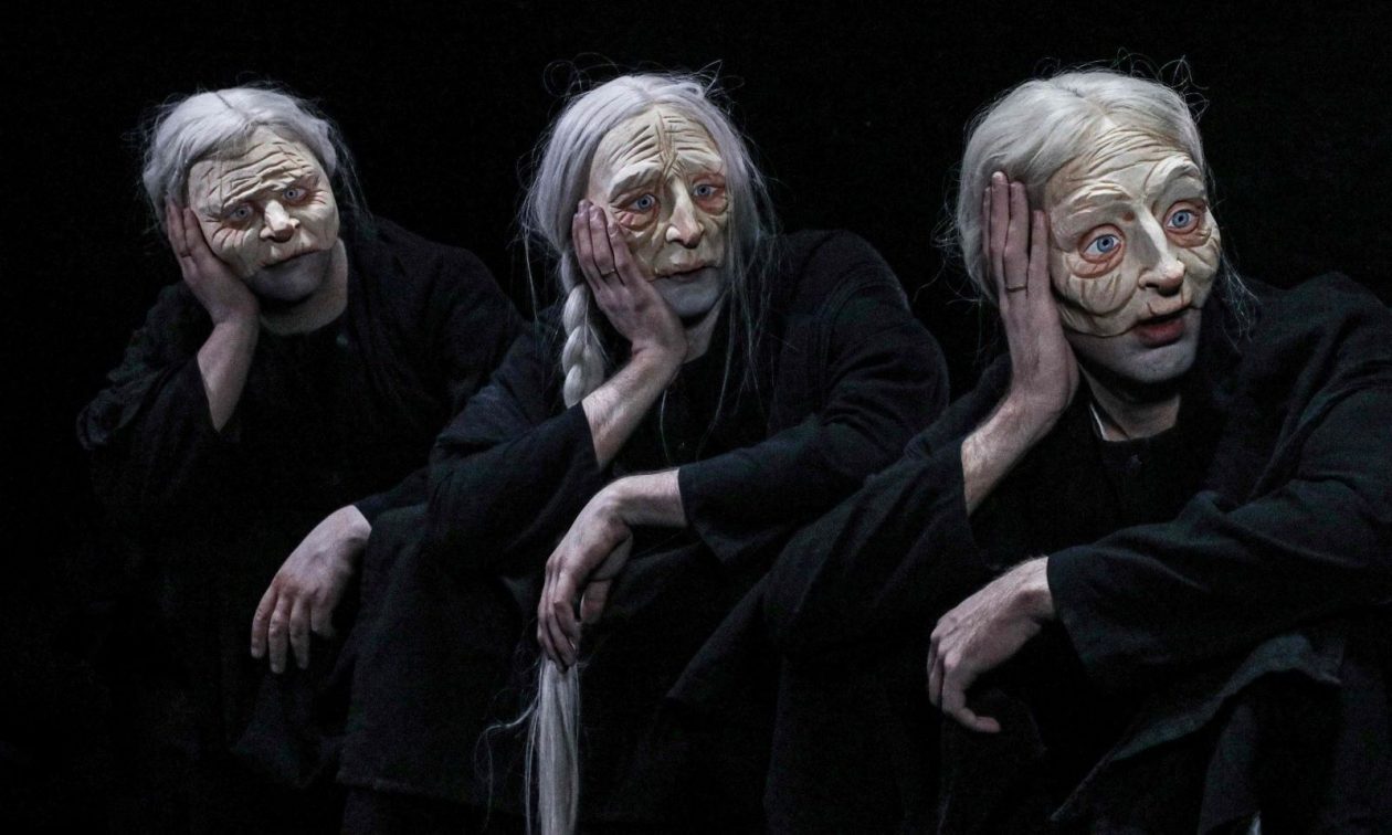 «Οι γριές που μαζεύουν την τσουκνίδα» για δεύτερη χρονιά στο θέατρο Σταθμός