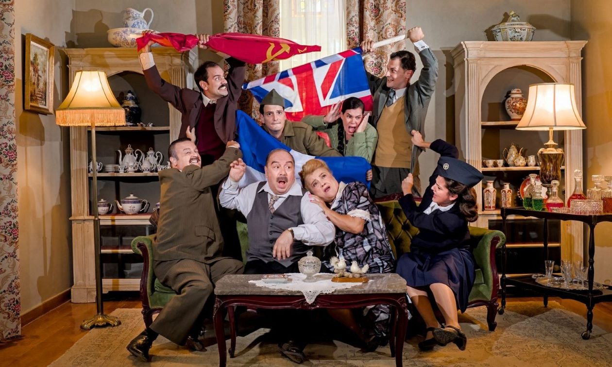 ΜΙκρό Παλλάς: «Η δεξιά, η αριστερά και ο κυρ-Παντελής» σε σκηνοθεσία Σταμάτη Φασουλή