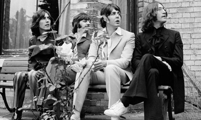 1586436-ringo-starr-beatles-05.jpg