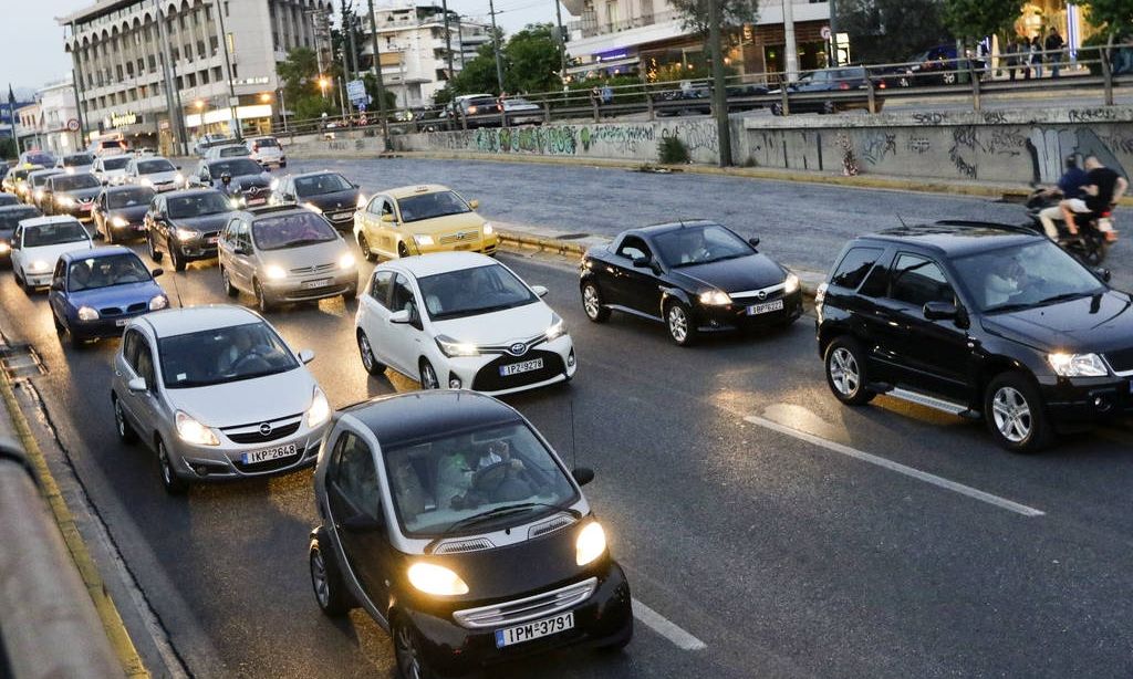 Τέλη κυκλοφορίας: «Ταφόπλακα» στην παράταση από το υπουργείο Οικονομικών