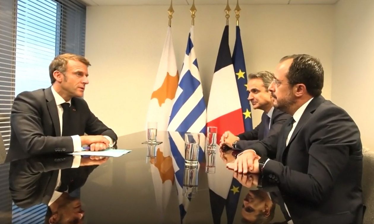 Νέα Υόρκη: Τριμερής συνάντηση Μητσοτάκη-Χριστοδουλίδη-Μακρόν – Στο επίκεντρο οι διεθνείς εξελίξεις