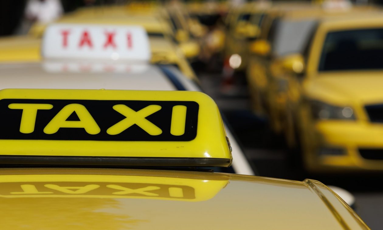 Ταξί με POS σε πέντε εβδομάδες, αλλιώς πρόστιμα