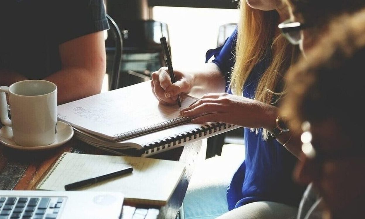 Δουλειά με επιδότηση για 55.500 ανέργους – Αυτά είναι τα ανοιχτά προγράμματα της ΔΥΠΑ