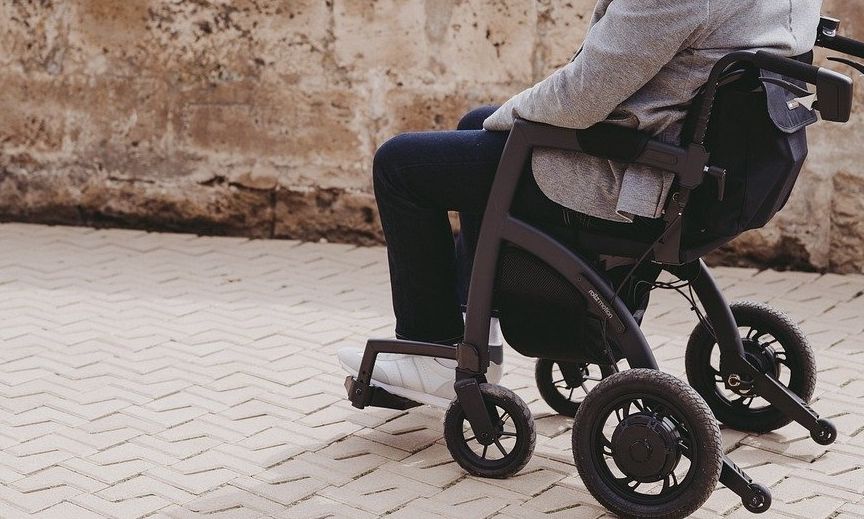 Με νομοθετική ρύθμιση οι συνταξιούχοι αναπηρίας θα μπορούν να συνεχίσουν να εργάζονται