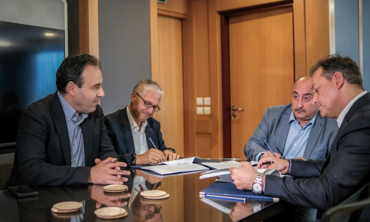 Υπογραφή του έργου «Smart Τρίκαλα» παρουσία του Υπουργού Ψηφιακής Διακυβέρνησης