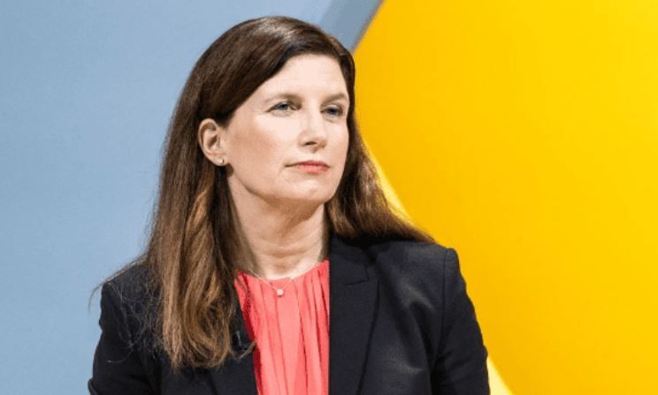 Μπετίνα Ορλόπ: Η πρώτη γυναίκα CEO στην ιστορία της Commerzbank – «Γραμμή άμυνας» στην UniCredit