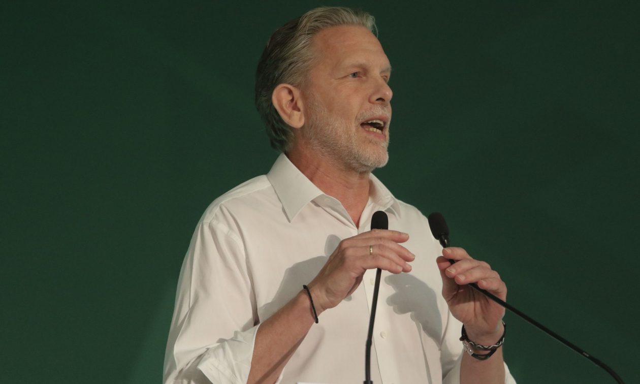 Μήνυμα ενότητας στο ΠΑΣΟΚ από τον Παύλο Γερουλάνο: «Στο ίδιο κόμμα θα είμαστε»