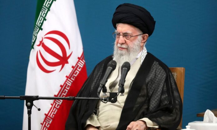 1587667-0e9ad419-khamenei.jpg
