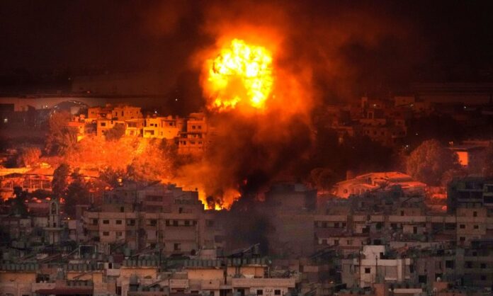 1587673-84bc71df-lebanon-explosion.jpg