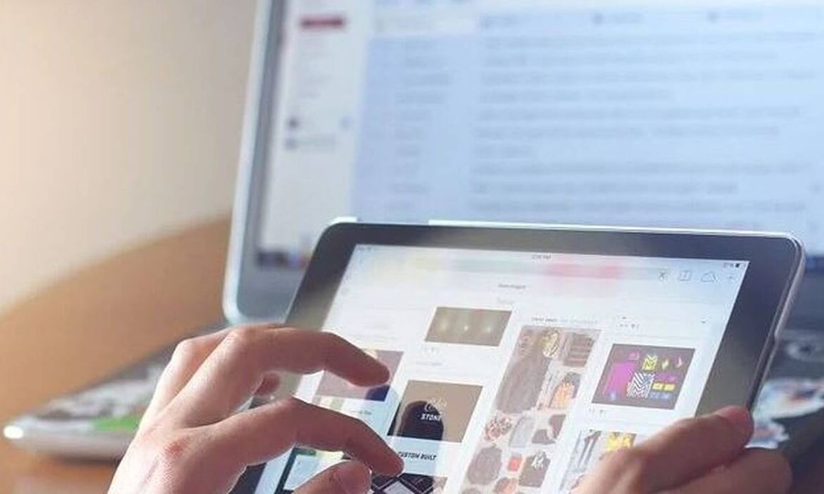 Voucher εργαζομένων 400 ευρώ: Μέχρι τα μεσάνυχτα οι αιτήσεις