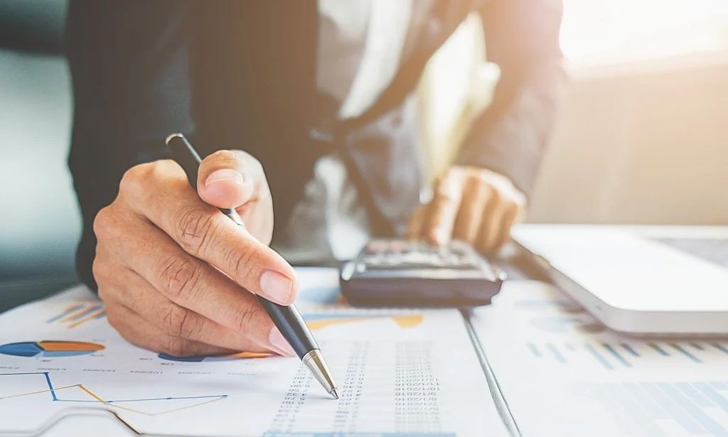 Οι φορολογούμενοι που βρίσκονται στο στόχαστρο της ΑΑΔΕ και οι… παραγραφές