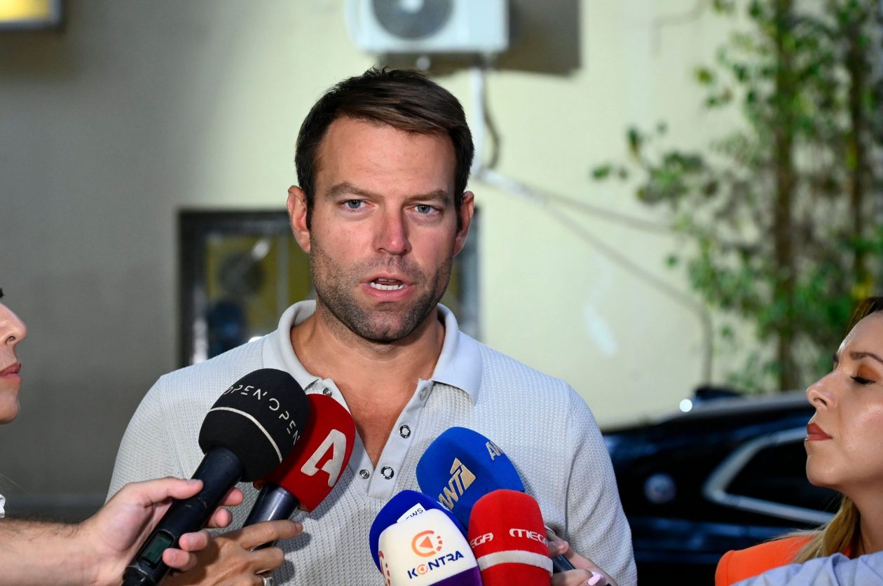 Κασσελάκης: Στρώνει το έδαφος για την ηρωική έξοδο; Καταγγελίες του βουλευτή Κορινθίας