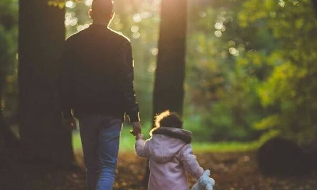 Ελάχιστο Εγγυημένο Εισόδημα: Αλλάζουν τα κριτήρια – Αυξάνονται τα ποσά