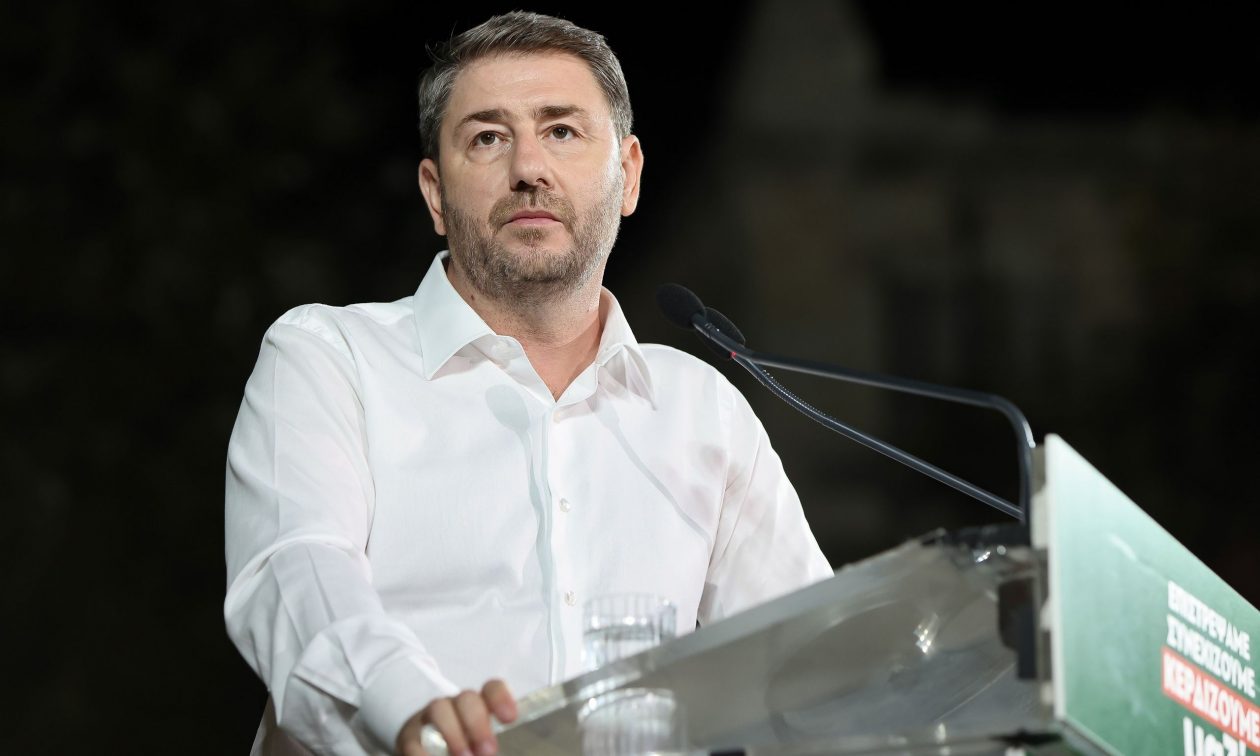 Νίκος Ανδρουλάκης: Εκφράζω τη θλίψη μου για τον θάνατο του Μίμη Πλέσσα