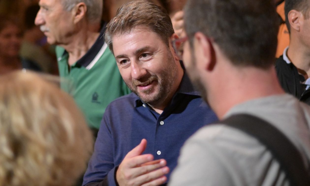 To βίντεο που δεν εγκρίνει ο Νίκος Ανδρουλάκης – Τα ευτράπελα από τις περιοδείες