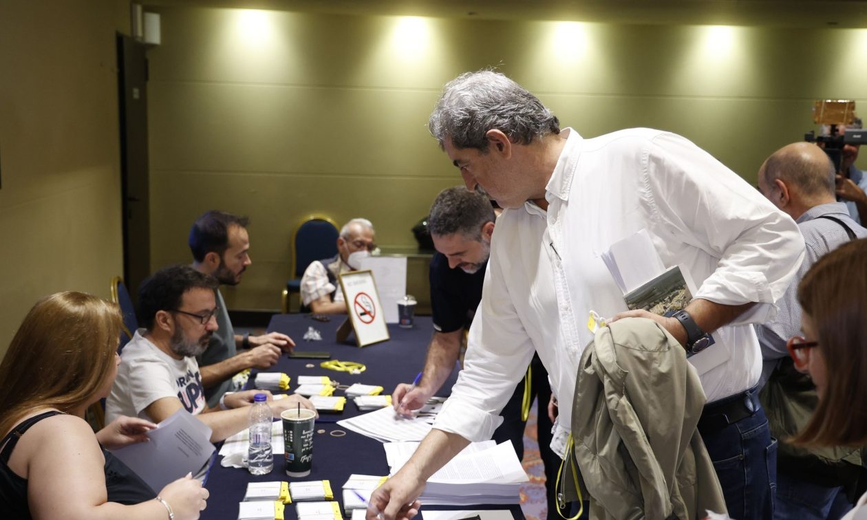 Αλαλούμ στην Κεντρική Επιτροπή του ΣΥΡΙΖΑ – Ένταση με οπαδούς Κασσελάκη