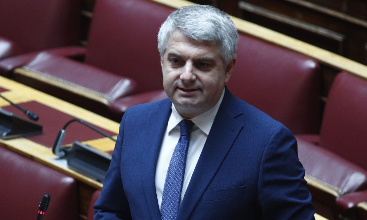 ΠΑΣΟΚ – Κωνσταντινόπουλος: Ψήφισαν με γνώμονα το ερώτημα «θέλετε Μητσοτάκη για τρίτη τετραετία;»