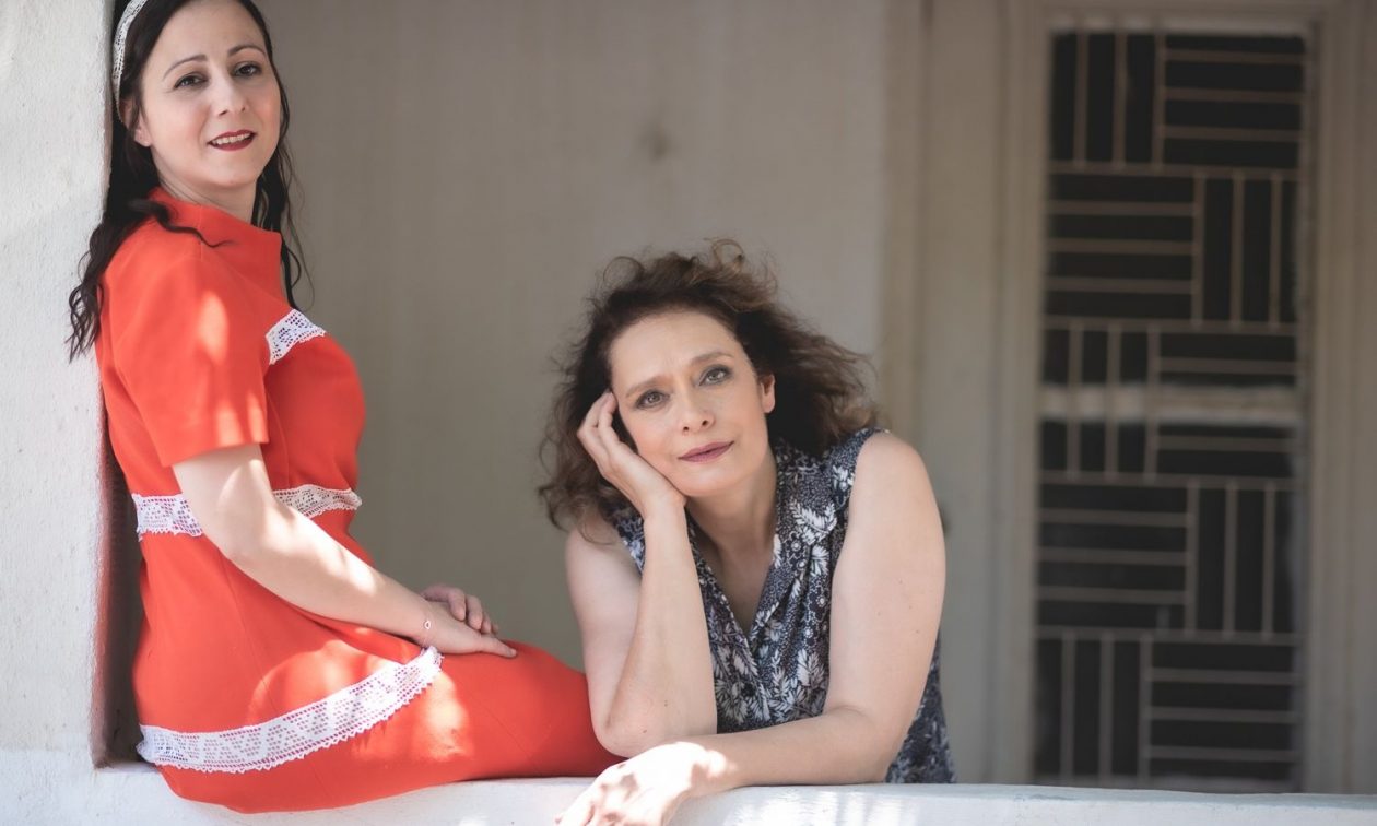 Όμορφη πόλη μαγική μια παράσταση του Γιώργου Φρατζεσκάκη με τραγούδια του Θεοδωράκη στο θέατρο Eliar