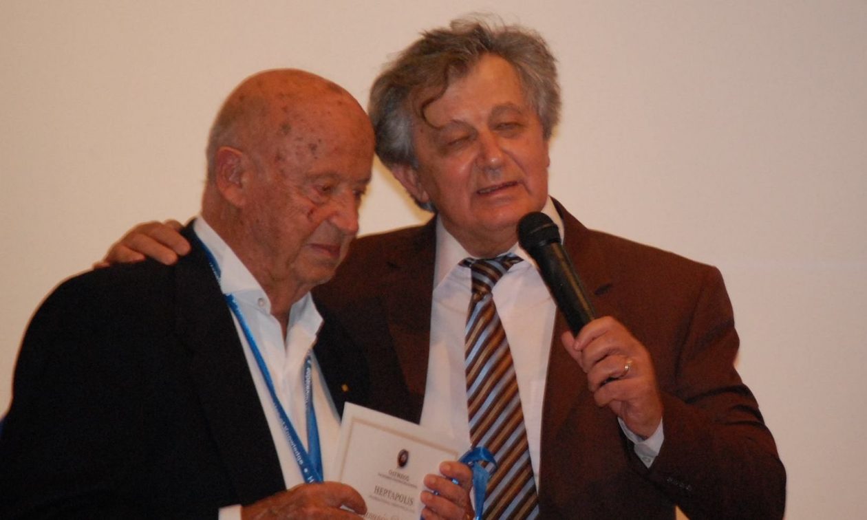 Αποχαιρετισμός στον Μίμη Πλέσσα: Τι είπε για το μεγαλείο της ελληνικής γλώσσας