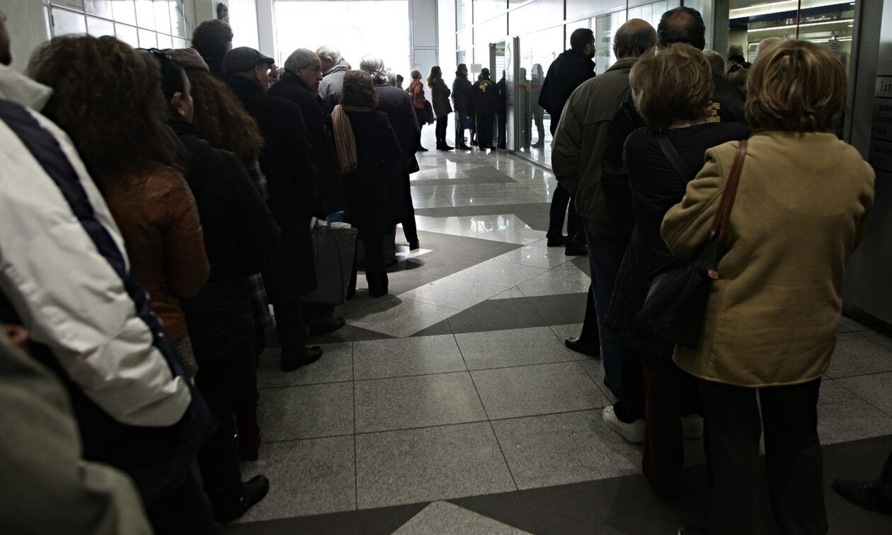 Επιδόματα ανεργίας από τη ΔΥΠΑ και εφάπαξ από τον e-ΕΦΚΑ: Ποιοι πάνε ταμείο αυτήν την εβδομάδα