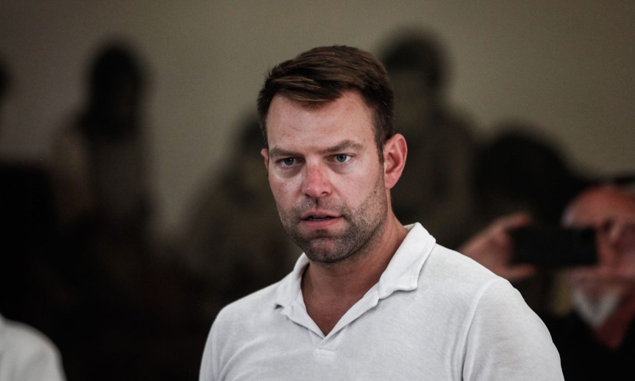 Τους συνεργάτες του Κασσελάκη «δείχνει» η Κουμουνδούρου για τη διαρροή του «Πόθεν Έσχες»