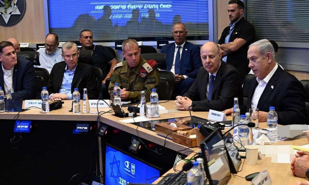 Στρατιωτικές εγκαταστάσεις του Ιραν θα στοχεύσει το Ισραήλ: «Εκτός κάδρου» πυρηνικά και πετρέλαια