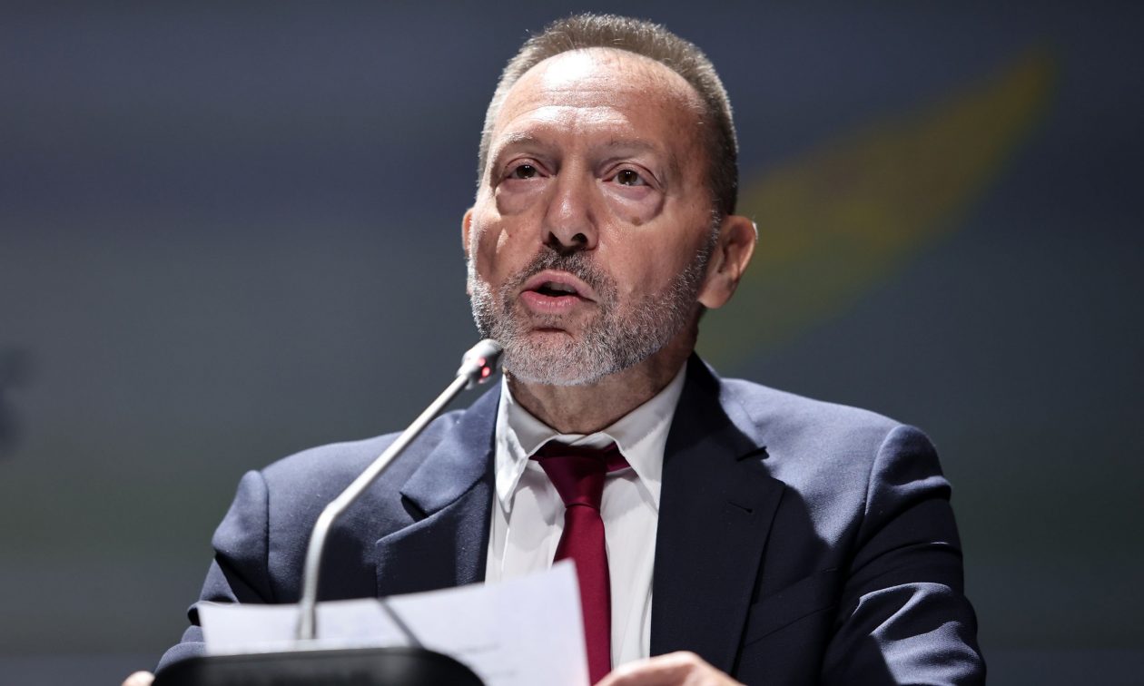 Στουρνάρας στους FT: «Περιμένουμε δύο μειώσεις επιτοκίων από την ΕΚΤ μέσα στο 2024»