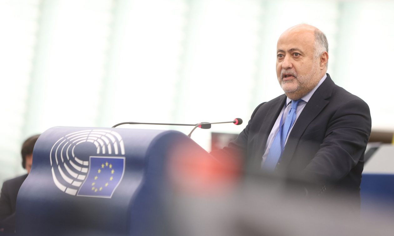Τσιόδρας από Ευρωκοινοβούλιο: «Η λύση στη Μέση Ανατολή μπορεί να είναι μόνο πολιτική»