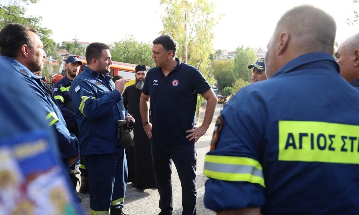 Κικίλιας για εθελοντές: Για πρώτη φορά 4.500 στολές και πλήρη εξοπλισμό – Μέτρα ενίσχυσης