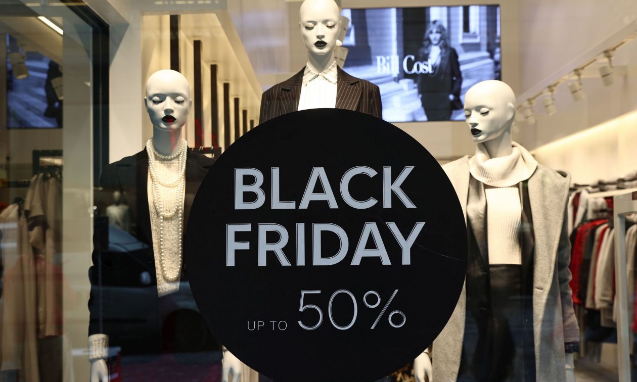 Black Friday 2024: Η ημερομηνία που πέφτει φέτος η «Μαύρη Παρασκευή»