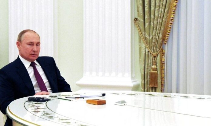 1593174-putin-trapezi13.jpg