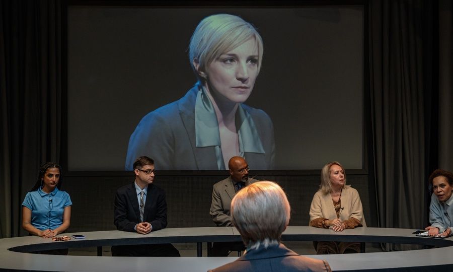 Αμφι-θέατρο: Επιστρέφει για δεύτερη χρονιά το «The Doctor» σε σκηνοθεσία Κατερίνας Ευαγγελάτου