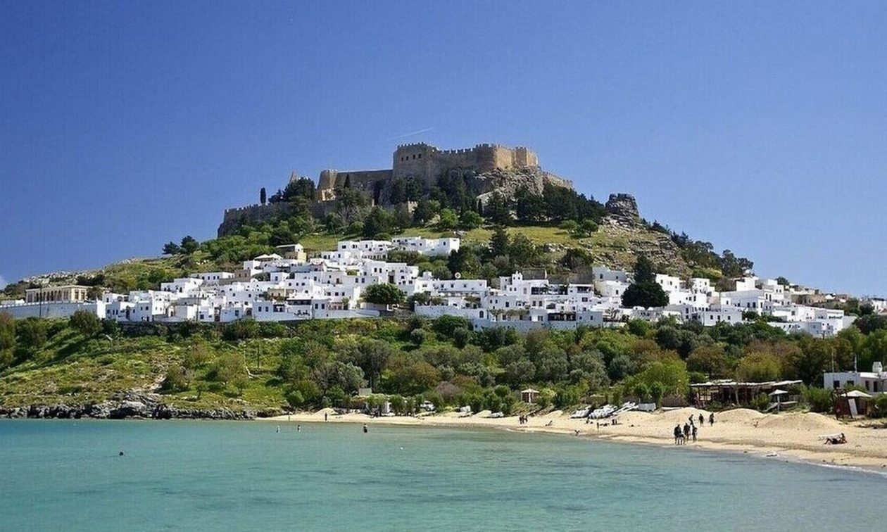 Το νέο Voucher τουρισμού δίνει 1250 ευρώ – Ποιοι είναι οι δικαιούχοι