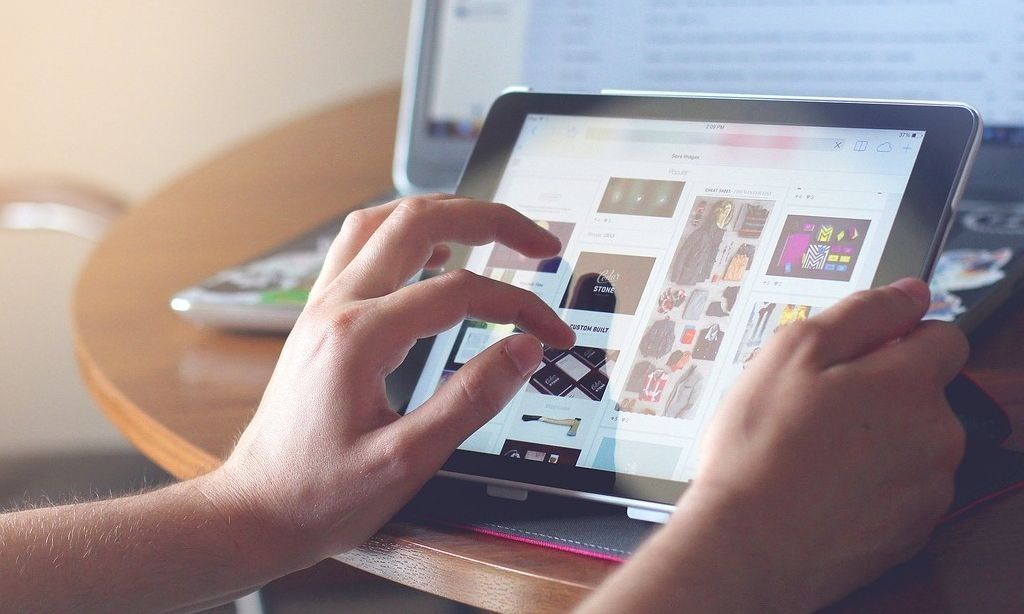 Οι ηλεκτρονικές συναλλαγές εκτινάσουν τα φορολογικά έσοδα – ‘Ερχονται νέες παρεμβάσεις