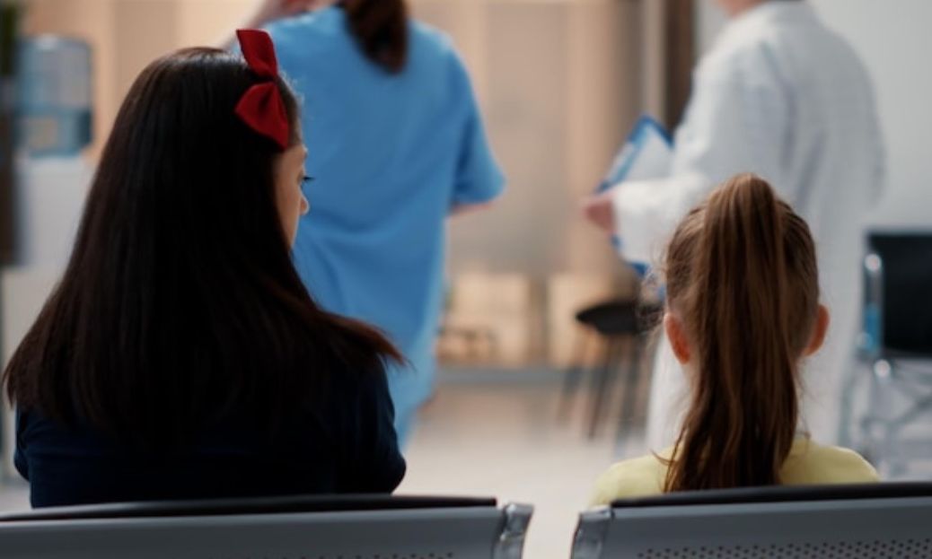 H μικρή Μελίνα από την Αίγινα χρειάζεται τη βοήθειά μας για να ξεπεράσει το οστεοσάρκωμα