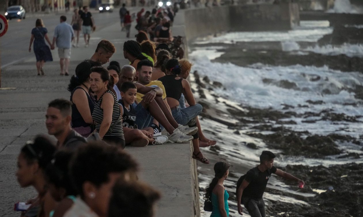 Κούβα: Τουλάχιστον 6 νεκροί από τον κυκλώνα Όσκαρ – Μόνο το 1/3 της χώρας έχει ρεύμα