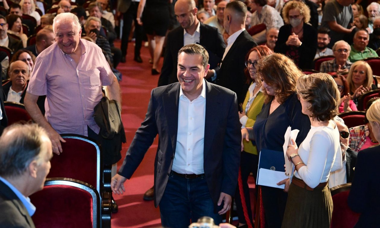 Ινστιτούτο Τσίπρα: Live οι ομιλίες και η παρέμβαση του πρώην πρωθυπουργού