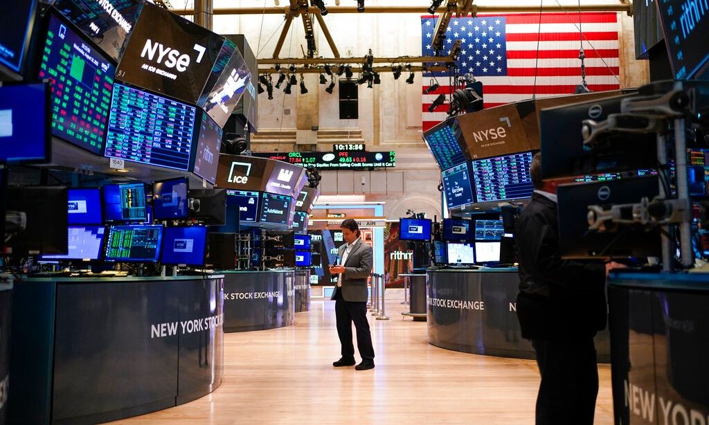 Ελεγχόμενες απώλειες στη Wall Street