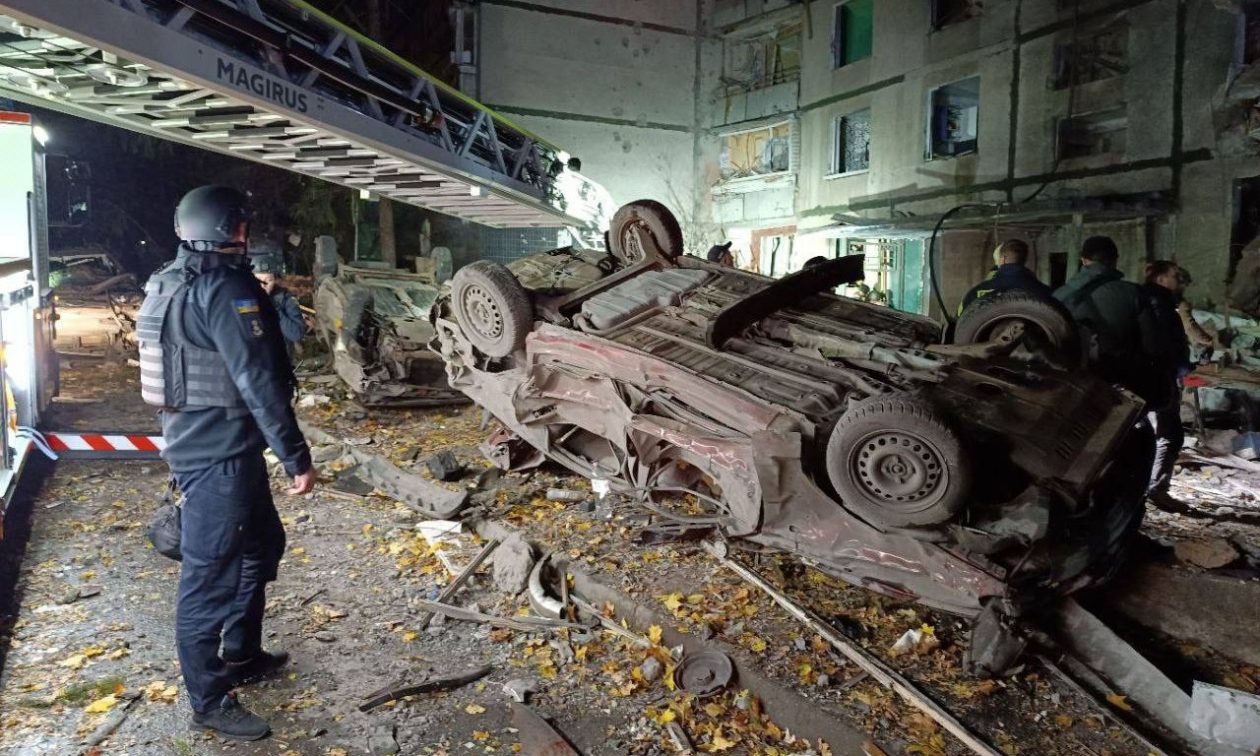Ουκρανία: Ένα νεκρό παιδί και 29 τραυματίες από ρωσικό βομβαρδισμό στο Χάρκοβο