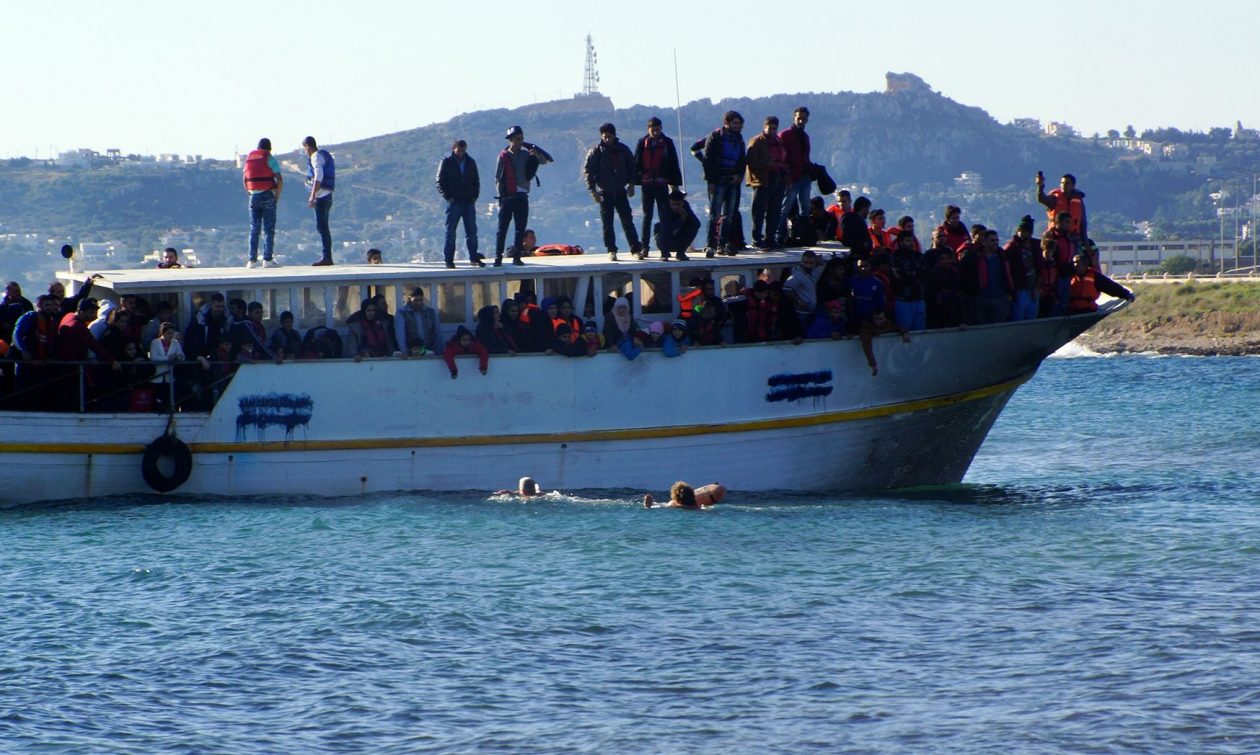 Θαλάσσιοι φρουροί: Ειδικός ναυτιλιακός πραγματογνώμονας αναλύει την αντιμετώπιση του μεταναστευτικού