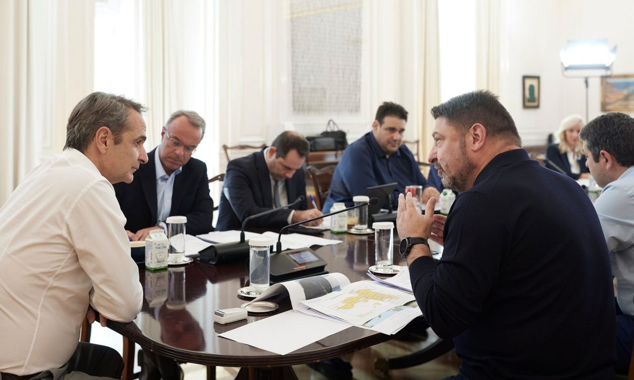 Σύσκεψη στο Μαξίμου για την αντιπλημμυρική προστασία στον απόηχο της φονικής πλημμύρας της Βαλένθιας