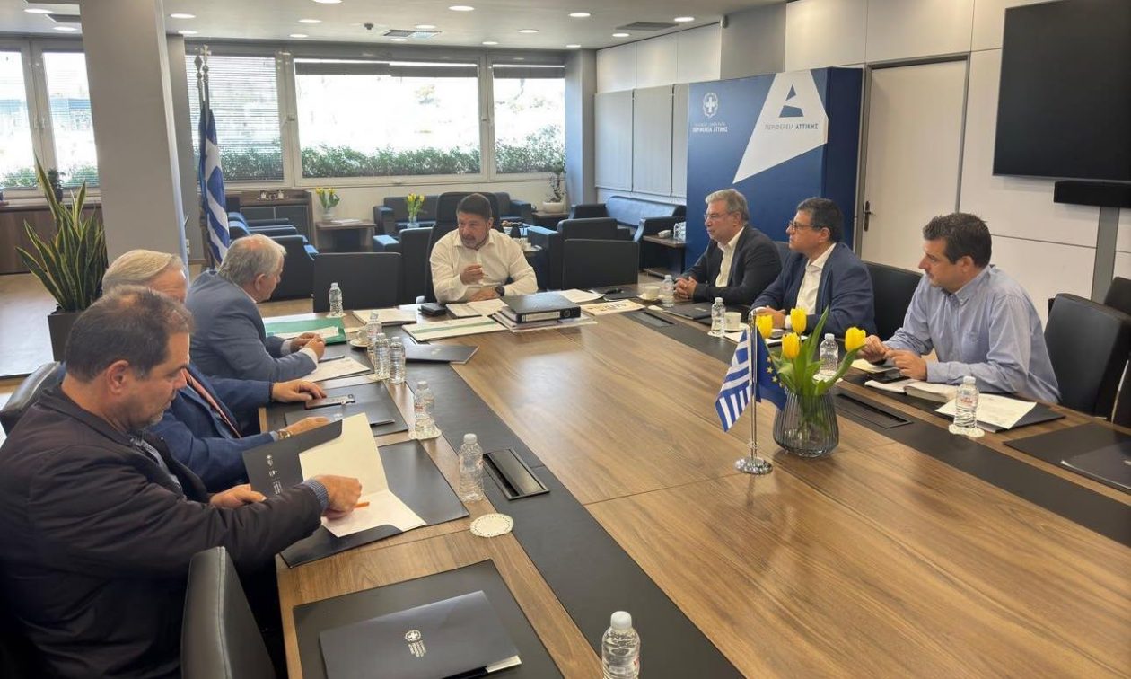 Χαρδαλιάς: «Ενισχύουμε τη στρατηγική συνεργασία ανάπτυξης των Δήμων Καλλιθέας και Μοσχάτου – Ταύρου»