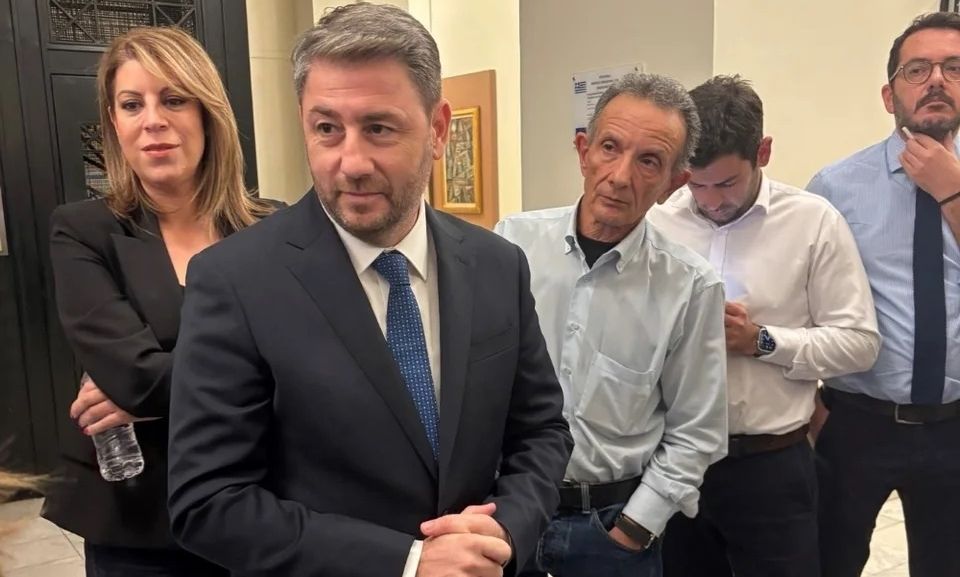 O Νίκος Ανδρουλάκης δηλώνει ότι δεν είναι «Νέρωνας» για να χαίρεται με την καταστροφή του ΣΥΡΙΖΑ