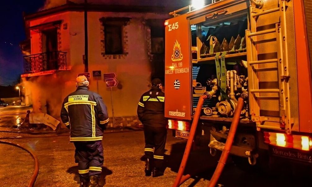 Τρίκαλα: Άνδρας συνελήφθη επειδή πήγε να βάλει φωτιά το σπίτι του γείτονά του