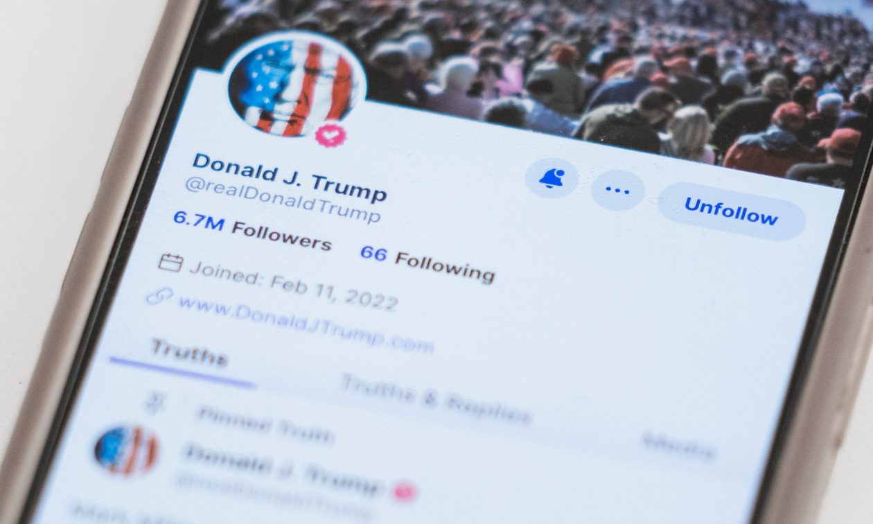 Εκτοξεύονται οι μετοχές της Trump Media & Technology Group
