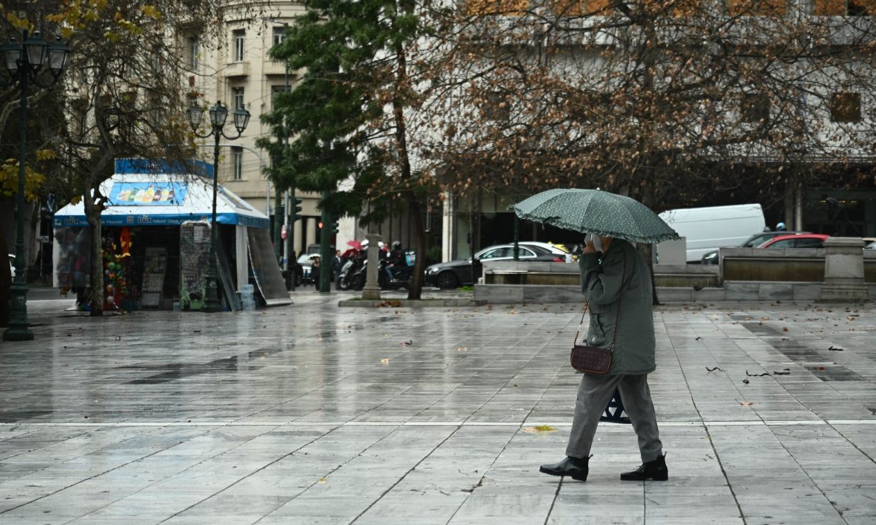 Καιρός – Τσατραφύλλιας: «Ο μπάστακας-αντικυκλώνας φεύγει» – Πότε επιστρέφουν οι βροχές