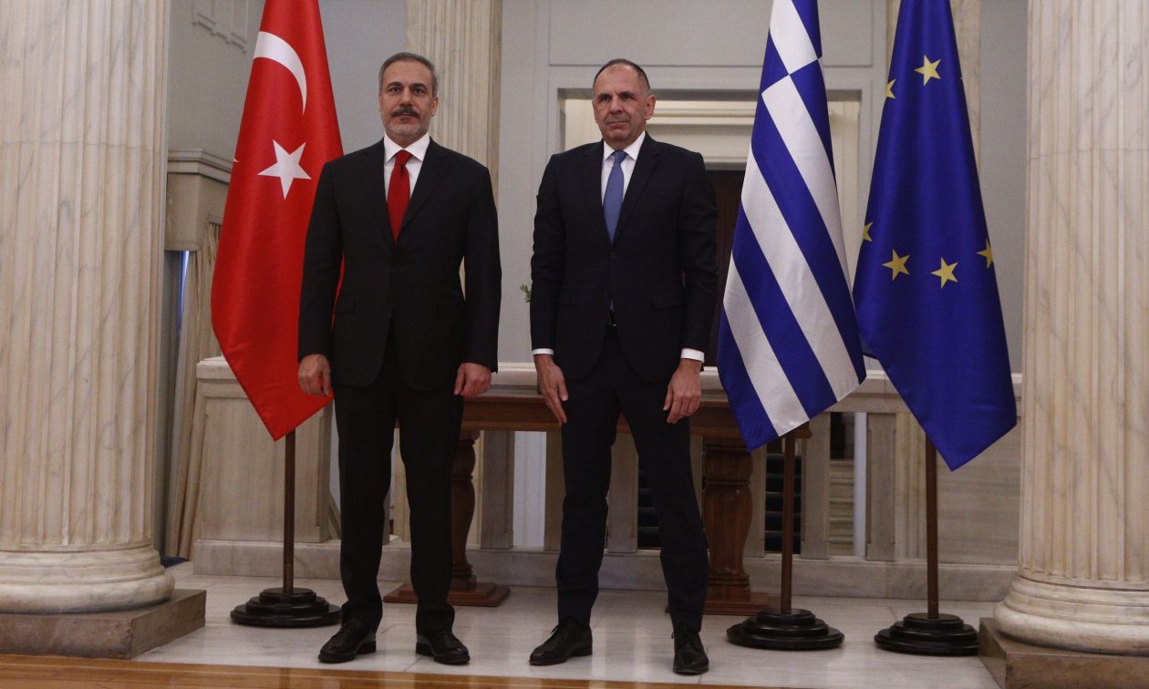 LIVE η κοινή συνέντευξη Τύπου Γεραπετρίτη – Φιντάν από την Αθήνα