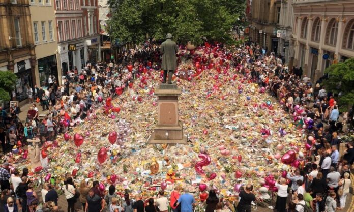 1600269-ed7c0245-manchester-bombing-anniversary.jpg