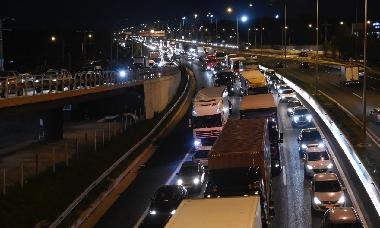 Κίνηση στους δρόμους: Σημαντικές καθυστερήσεις στην κάθοδο του Κηφισού